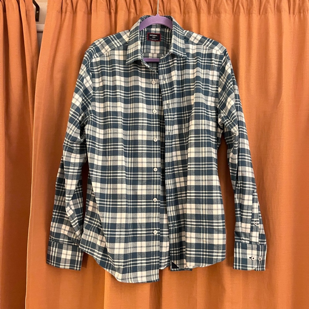 UNTUCKit Ferney Flannel in blueish green. Size Large/Slim.